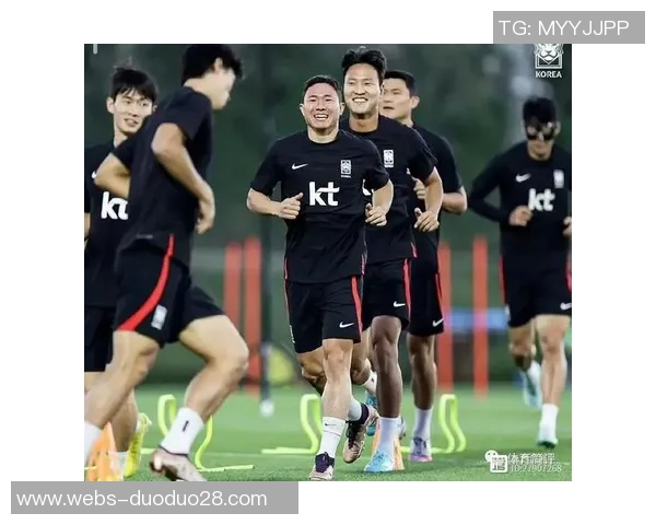 2010年世界杯乌拉圭与韩国激战回顾两队精彩表现与历史交锋分析